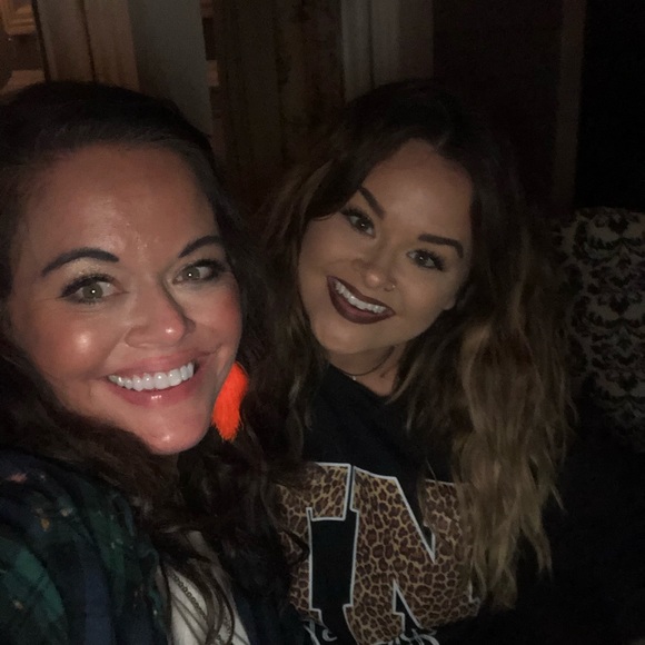 Meet Your Posher, Mel - Picture 6 of 10